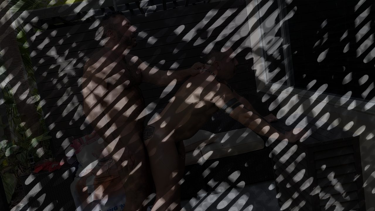 Photo of Hot Alex Tikas Breaks Darwin Col's Fat Ass